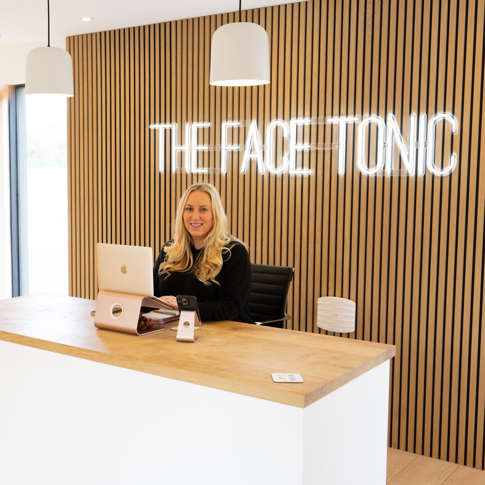 The Face Tonic clinic sign